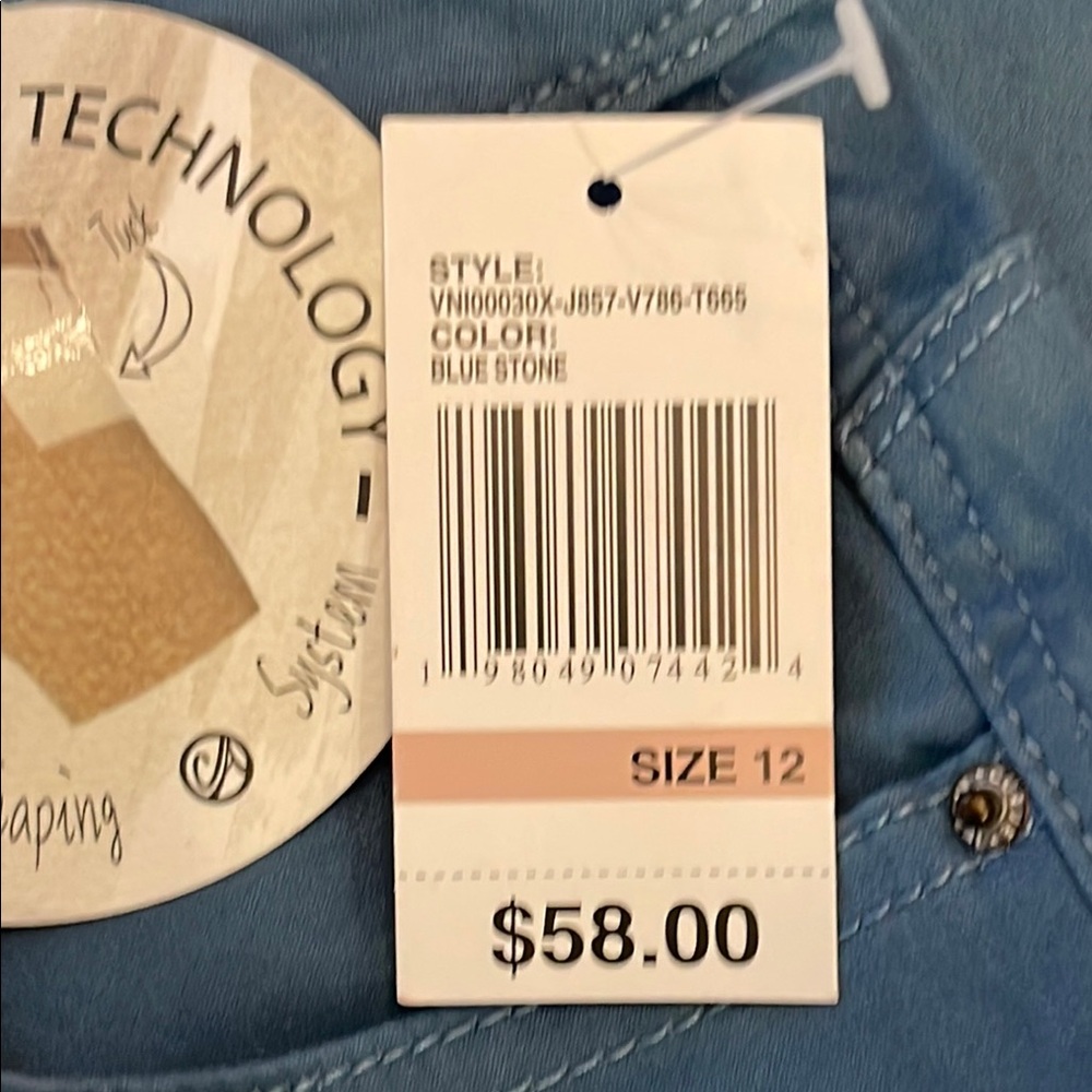 NWT Slenderizing Soft Dusty Stone Blue Cropped Jeans with Pockets & Slit Detail